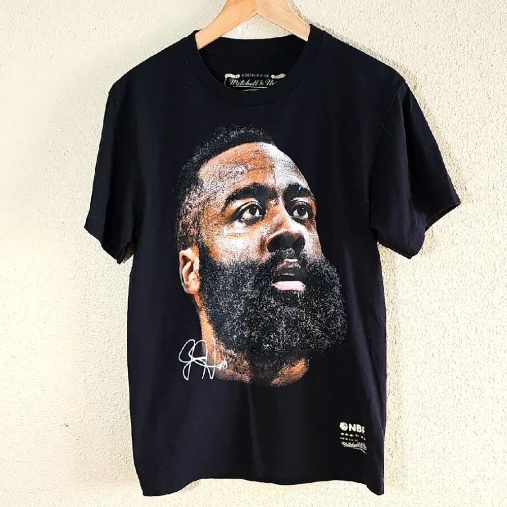 Mitchell & Ness James Harden T-Shirt.